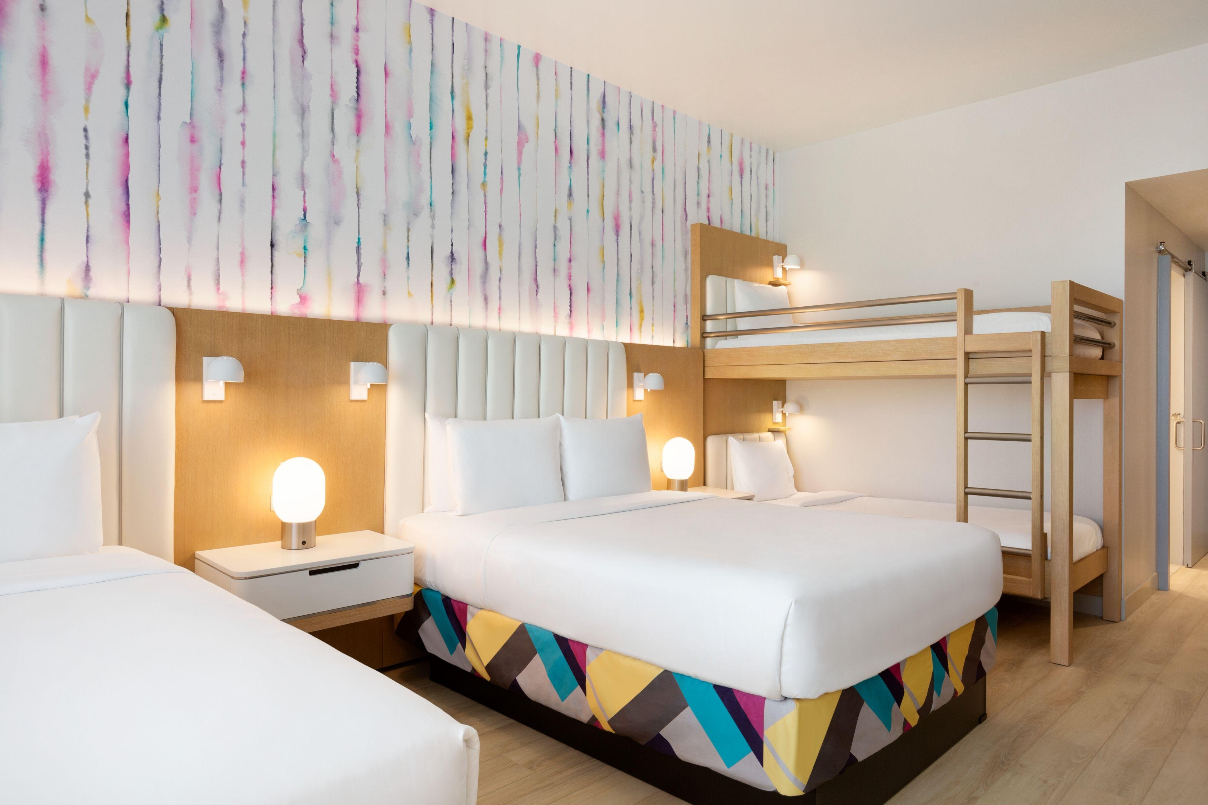 The Viv Hotel, Anaheim, A Tribute Portfolio Hotel Exterior foto Family room